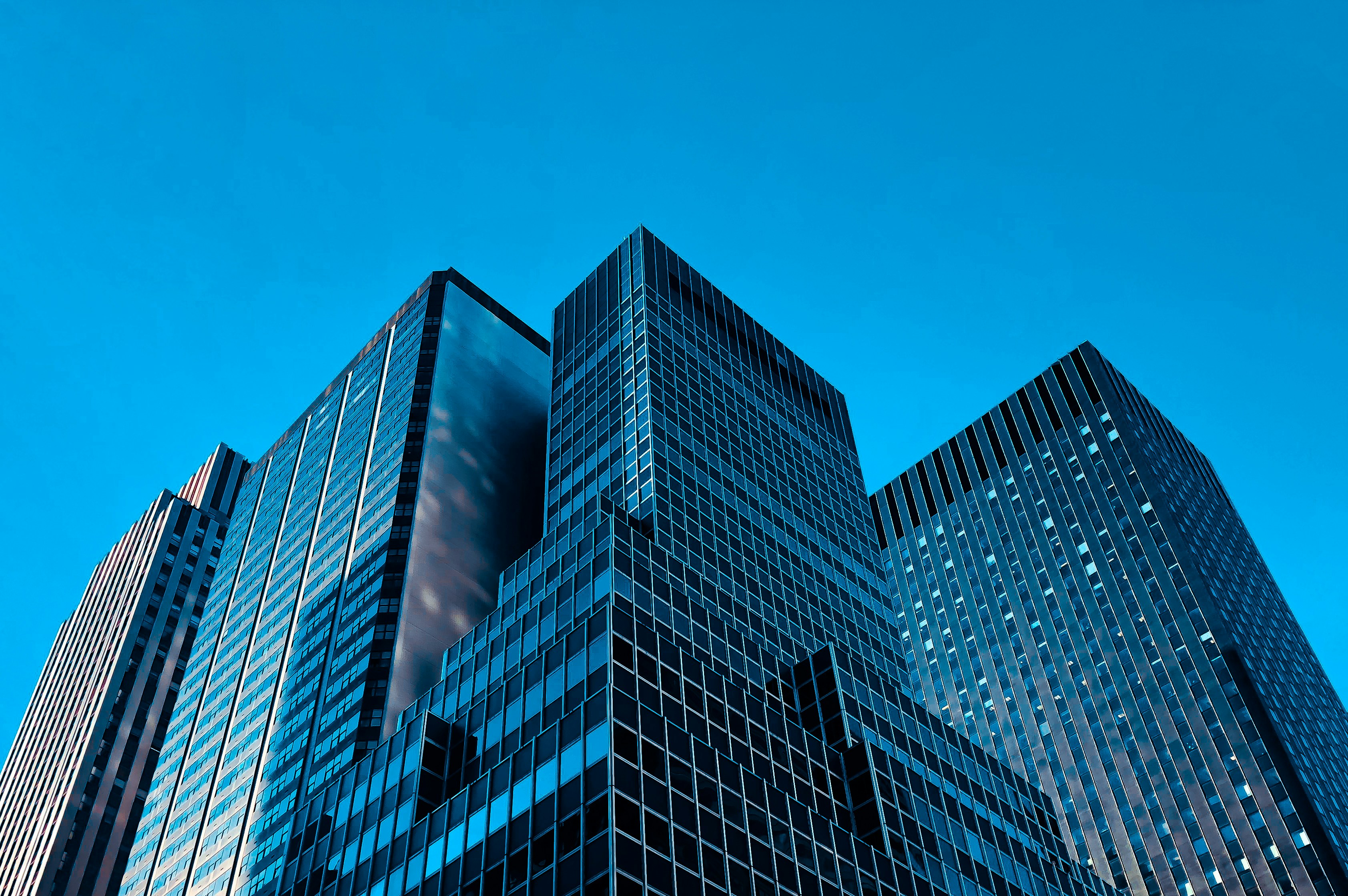 Faktor yang Menentukan Lokasi Pabrik yang Ideal untuk Investasi